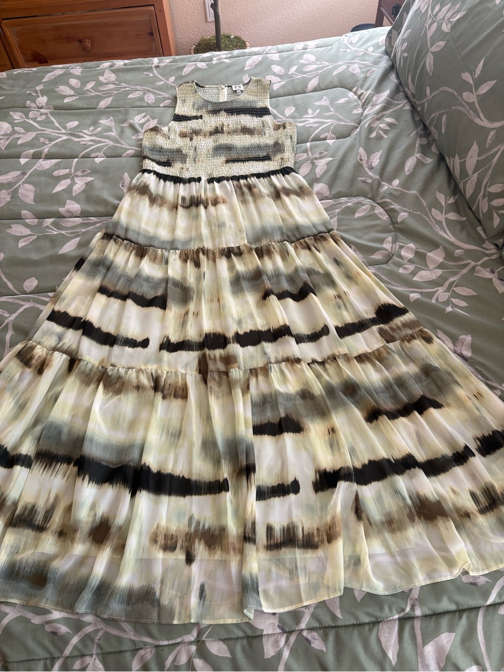 Anne Klein Elegant evening dress